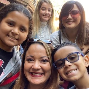 Meet your Posher, Leah